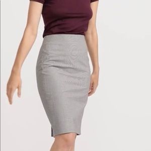 Theory pencil skirt 2 Brand new sold out online